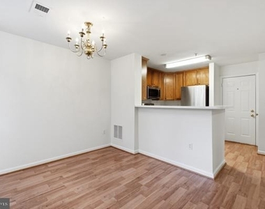 11876 Breton Court - Photo Thumbnail 4
