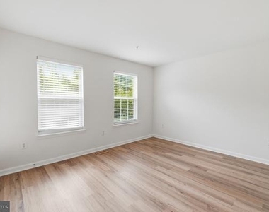 11876 Breton Court - Photo Thumbnail 17