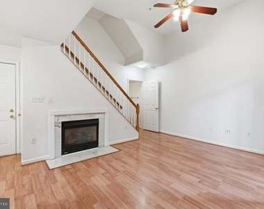 11876 Breton Court - Photo Thumbnail 5