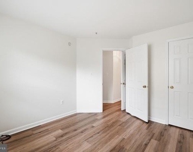 11876 Breton Court - Photo Thumbnail 22