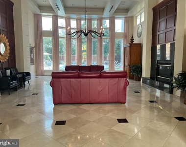 9490 Virginia Center Boulevard - Photo Thumbnail 12