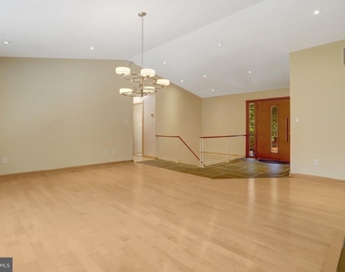 6030 Berwynd Road - Photo Thumbnail 7