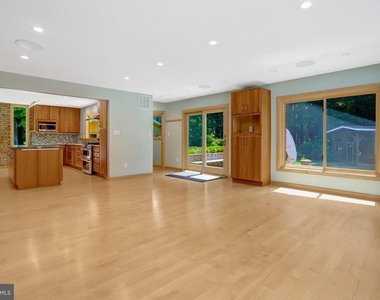 6030 Berwynd Road - Photo Thumbnail 13