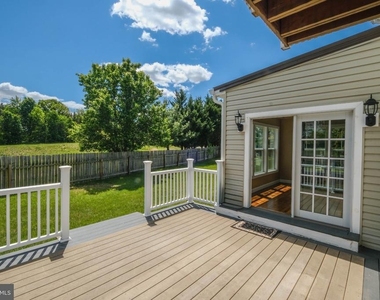 109 Kabardin Court - Photo Thumbnail 51