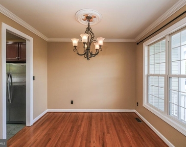 109 Kabardin Court - Photo Thumbnail 7