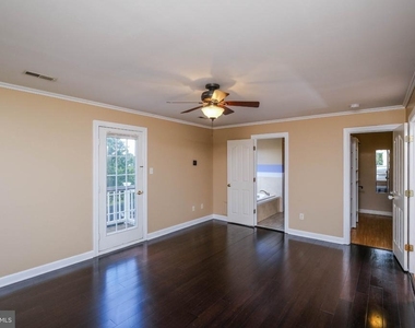 109 Kabardin Court - Photo Thumbnail 35