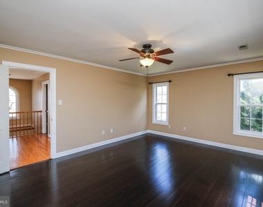109 Kabardin Court - Photo Thumbnail 37