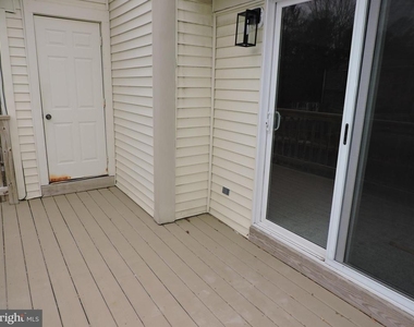 207c Fernwood Place - Photo Thumbnail 19