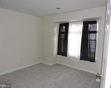 207c Fernwood Place - Photo Thumbnail 14