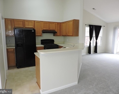 207c Fernwood Place - Photo Thumbnail 4
