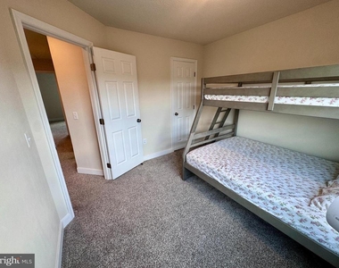 1008 Wicklow Drive - Photo Thumbnail 22