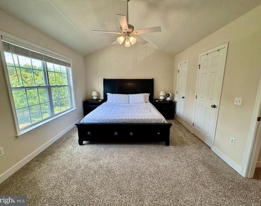 1008 Wicklow Drive - Photo Thumbnail 16