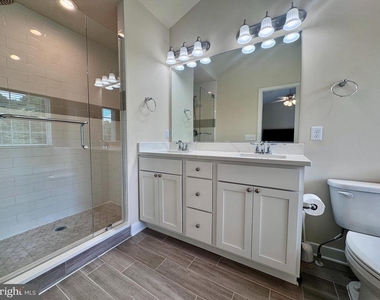 1008 Wicklow Drive - Photo Thumbnail 19