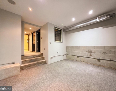 536 E Glendale Avenue - Photo Thumbnail 19