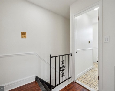 2201 S Hicks Street - Photo Thumbnail 14