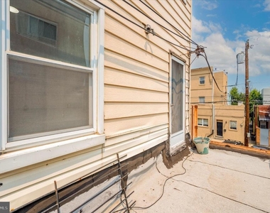 2201 S Hicks Street - Photo Thumbnail 12