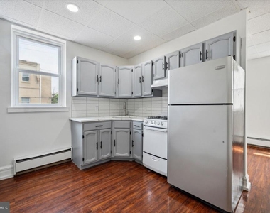 2201 S Hicks Street - Photo Thumbnail 4
