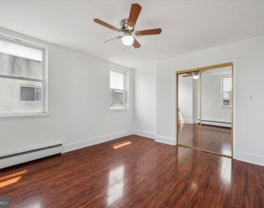 2201 S Hicks Street - Photo Thumbnail 17