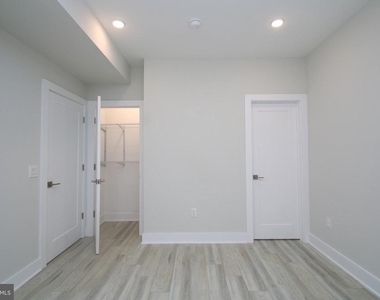 3718 Haverford Avenue - Photo Thumbnail 8
