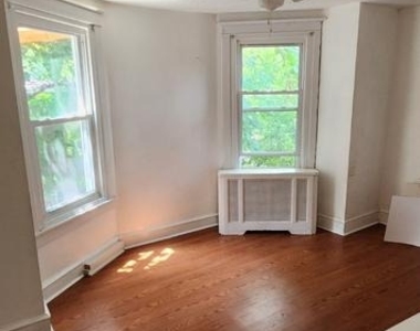4404 Disston - Photo Thumbnail 7