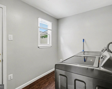 2238 Oakford Street - Photo Thumbnail 12
