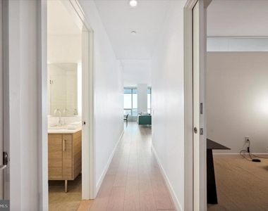 2930 Walnut Street - Photo Thumbnail 12