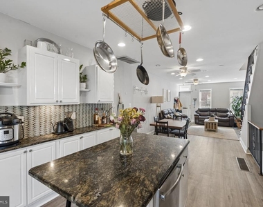 2139 Montrose Street - Photo Thumbnail 4