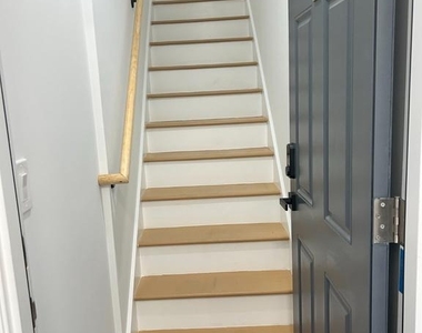 3546 Ella Street - Photo Thumbnail 5