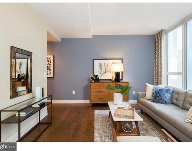 1900 Arch Street - Photo Thumbnail 10
