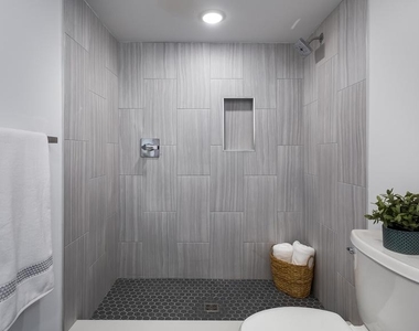1825 Callowhill Street - Photo Thumbnail 16