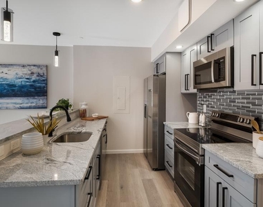 1825 Callowhill Street - Photo Thumbnail 2