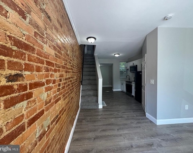 3205 Latona Street - Photo Thumbnail 3