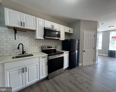 3205 Latona Street - Photo Thumbnail 5