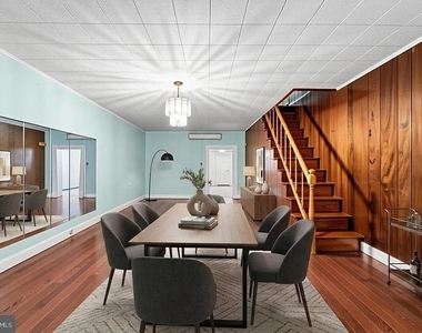 1821 E Sergeant Street - Photo Thumbnail 4