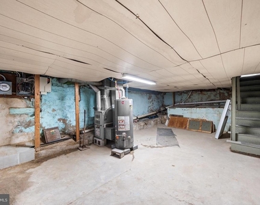1821 E Sergeant Street - Photo Thumbnail 14