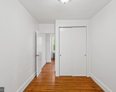 1823 S Hicks Street - Photo Thumbnail 17