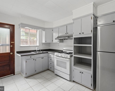 1823 S Hicks Street - Photo Thumbnail 7