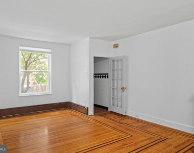 1823 S Hicks Street - Photo Thumbnail 4