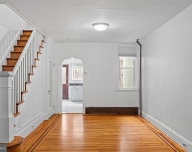 1823 S Hicks Street - Photo Thumbnail 6