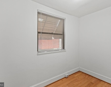 1823 S Hicks Street - Photo Thumbnail 16