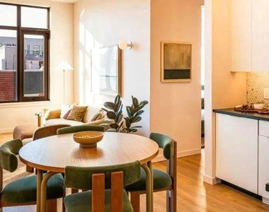 1700 N Front Street - Photo Thumbnail 7