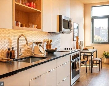 1700 N Front Street - Photo Thumbnail 2