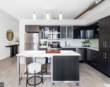 1125 Sansom Street - Photo Thumbnail 17