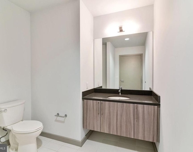 1125 Sansom Street - Photo Thumbnail 100