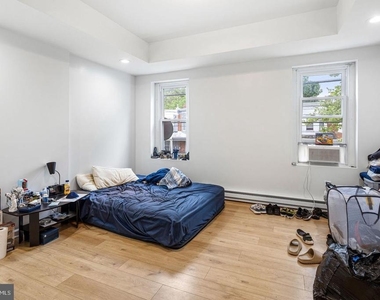 5663 Boyer Street - Photo Thumbnail 9