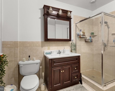 2229 St Albans Street - Photo Thumbnail 15