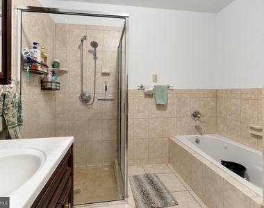 2229 St Albans Street - Photo Thumbnail 16