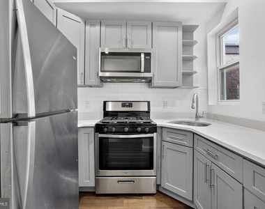 2319 N College Avenue - Photo Thumbnail 4