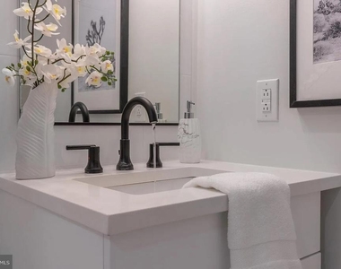 1754 Wylie Street - Photo Thumbnail 18