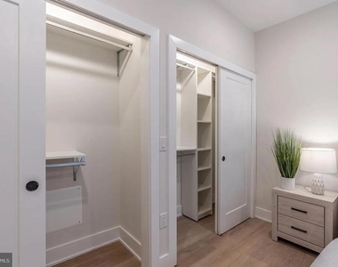 1754 Wylie Street - Photo Thumbnail 15